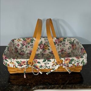 Longaberger 1999 Medium Gathering Basket with Dual Wooden Handles